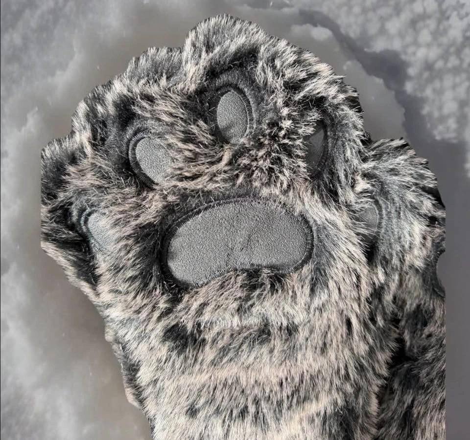 Cozy and Furry PAW Mittens - photo 5