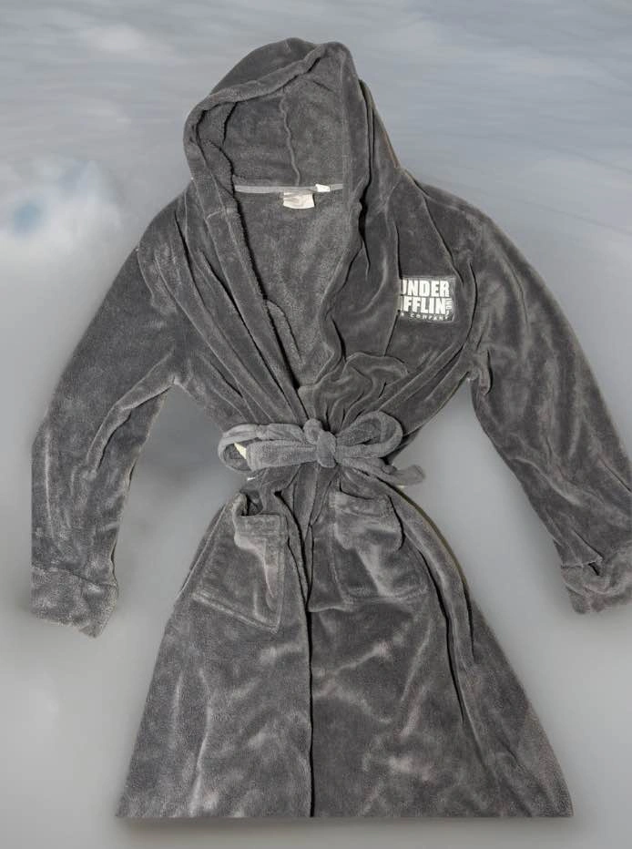 The Office Dunder Mifflin Grey Plush Robe - BoxLunch Exclusive - photo 4