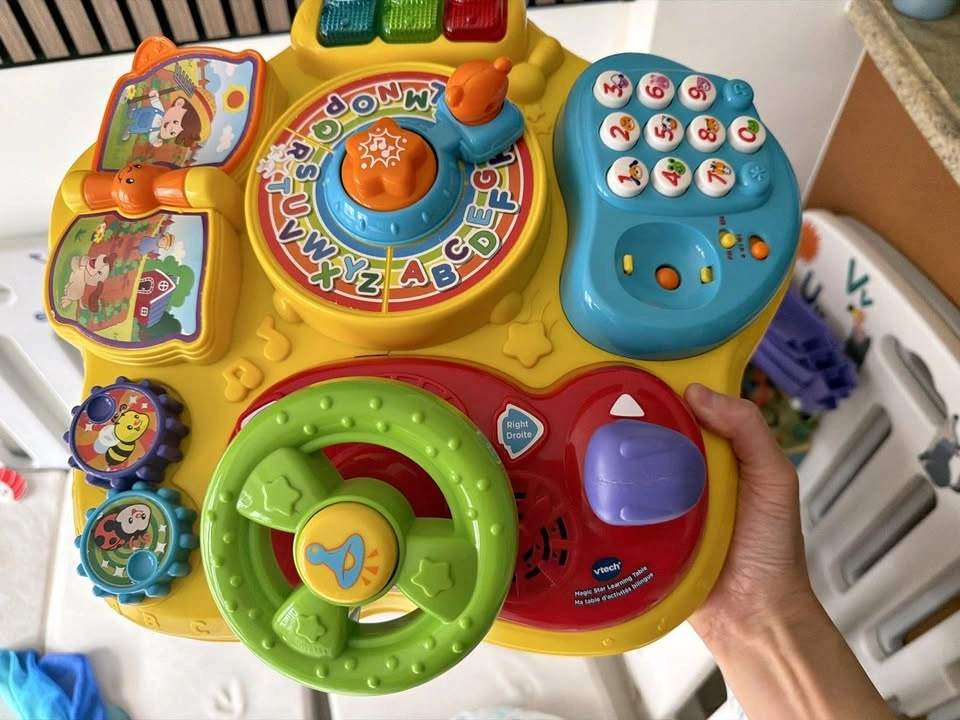 VTech Magic Star Learning Table (bilingual)