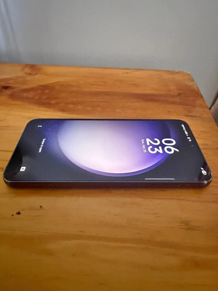 Samsung Galaxy s23+ 256gb