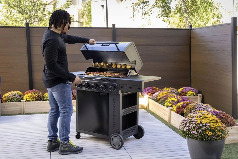 Charbroil Performance Series FlavorMax 5-Burner Gas Grill - photo 4