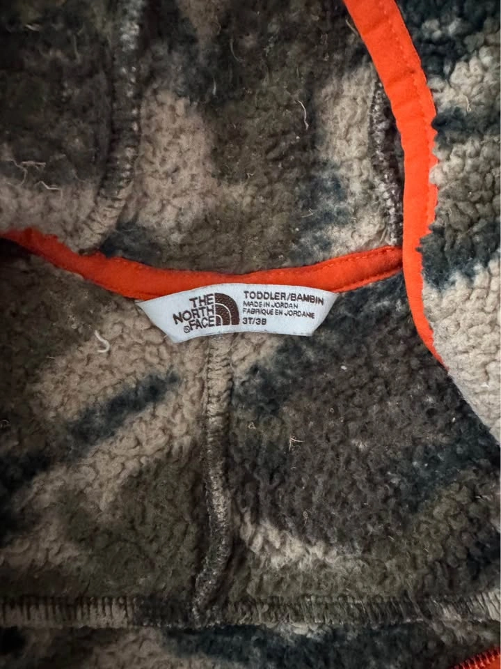 The North Face Toddler Campshire Camo Fleece jacket 3T - photo 3