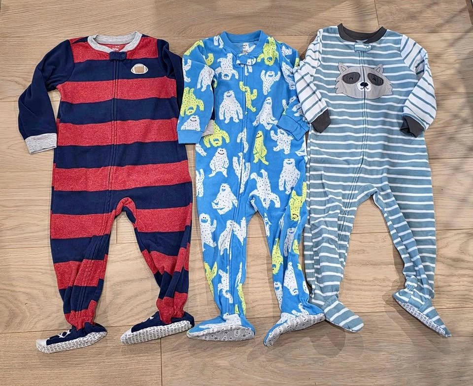 3T Carter's pajamas