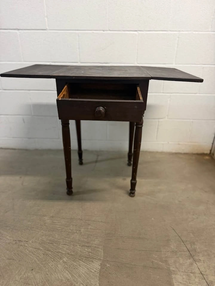 Antique Drop Leaf Table - photo 2