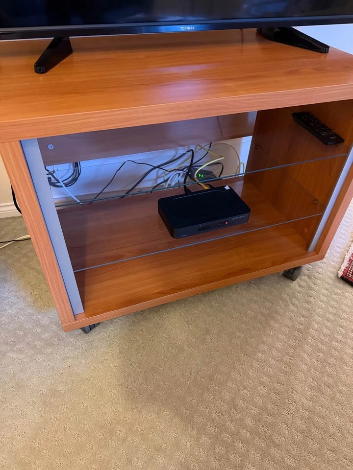 Maple veneer tv console - photo 3