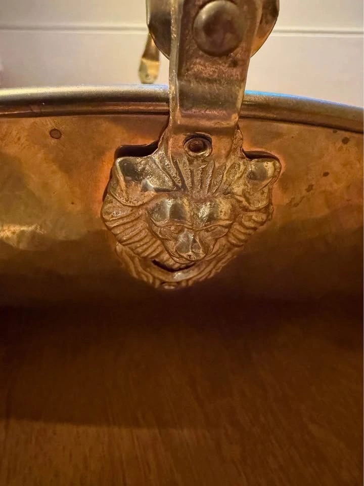 Antique brass fireplace log holder - photo 4