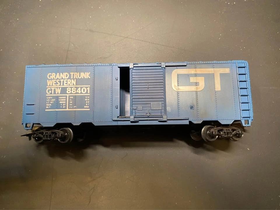 HO Scale Train Rolling Stock (Box Cars) - photo 3
