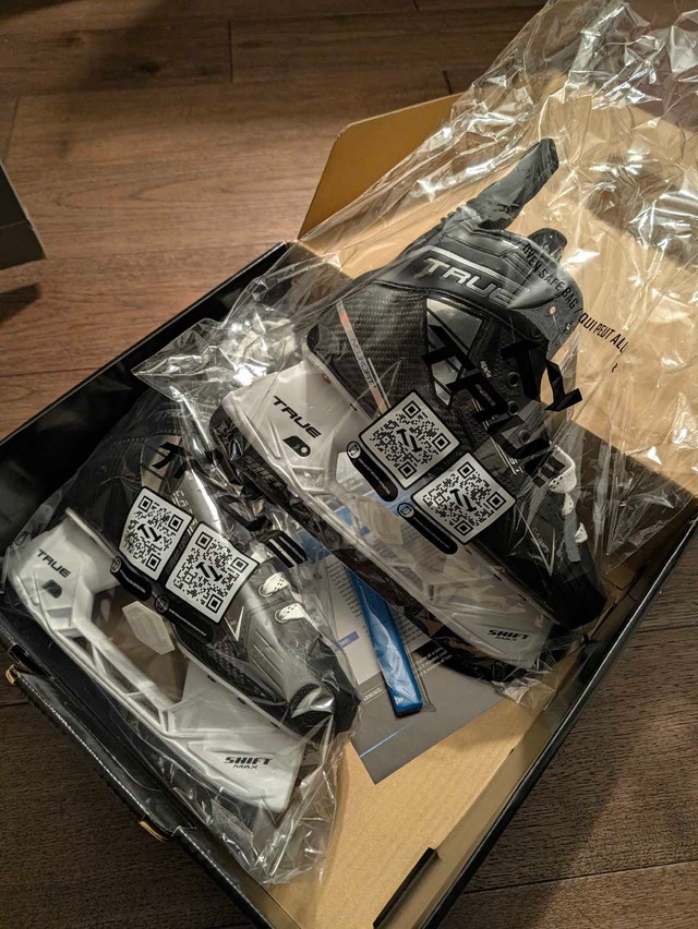 True Catalyst Ice Skates - photo 2