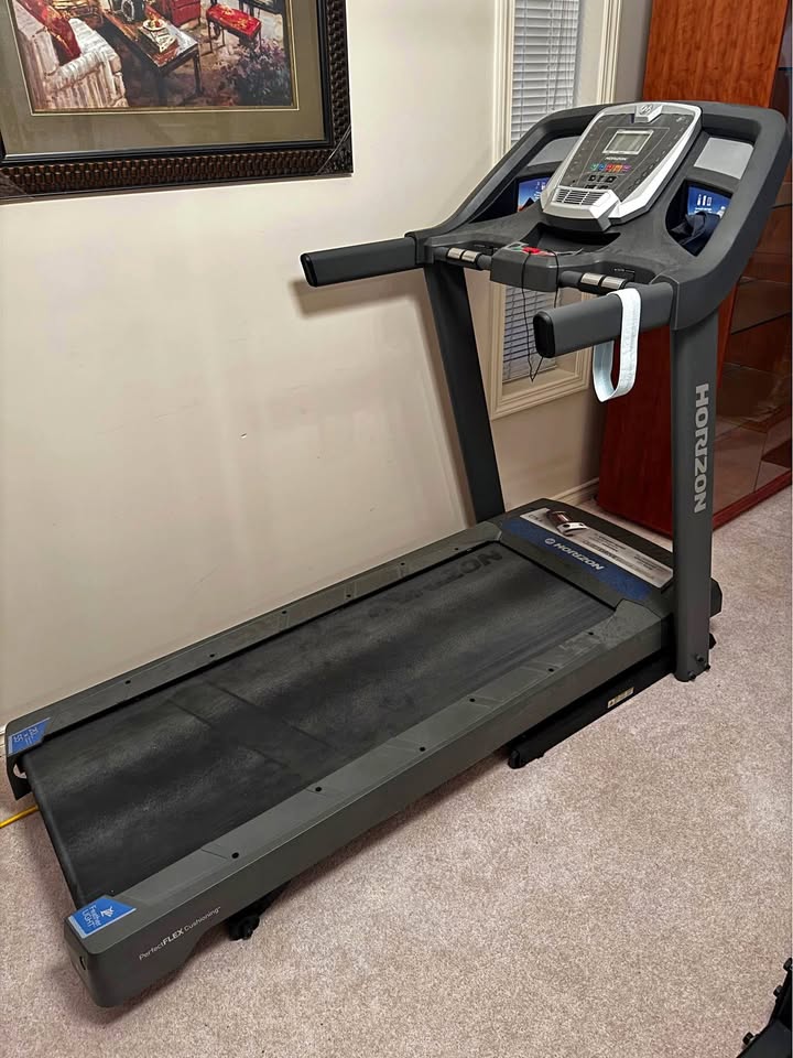Horizon treadmill