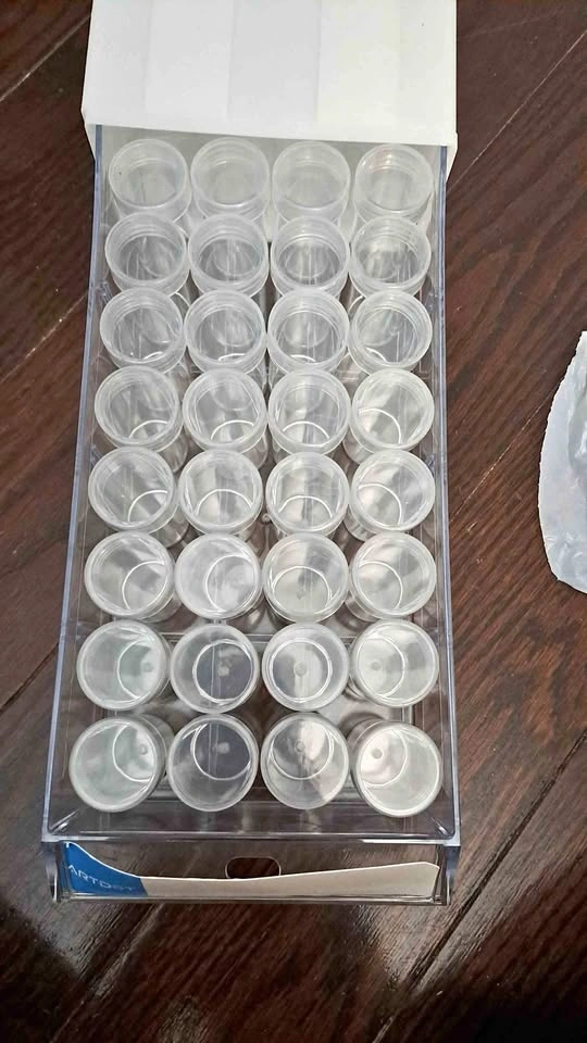 Storage bottle/beads storage