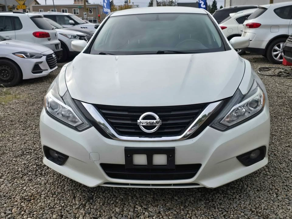 2017 Nissan Altima - photo 2