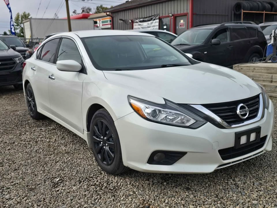 2017 Nissan Altima - photo 4
