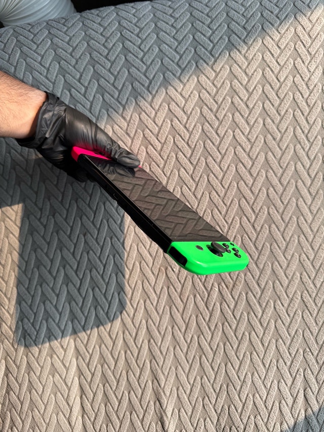 Nintendo Switch OLED - photo 5