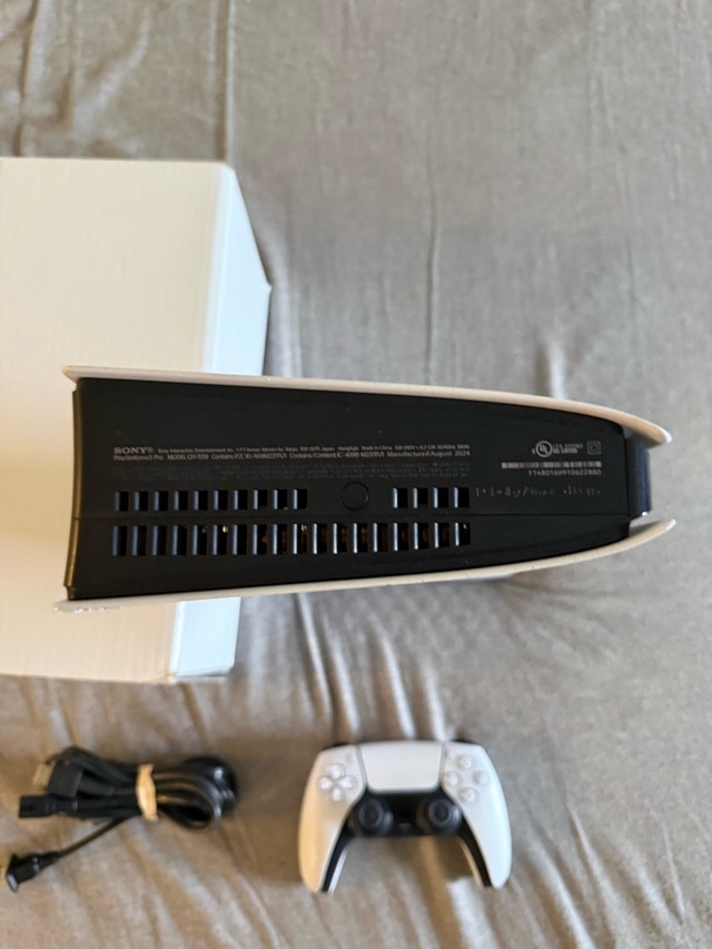 Sony PlayStation 5 Pro 2TB Console - photo 4