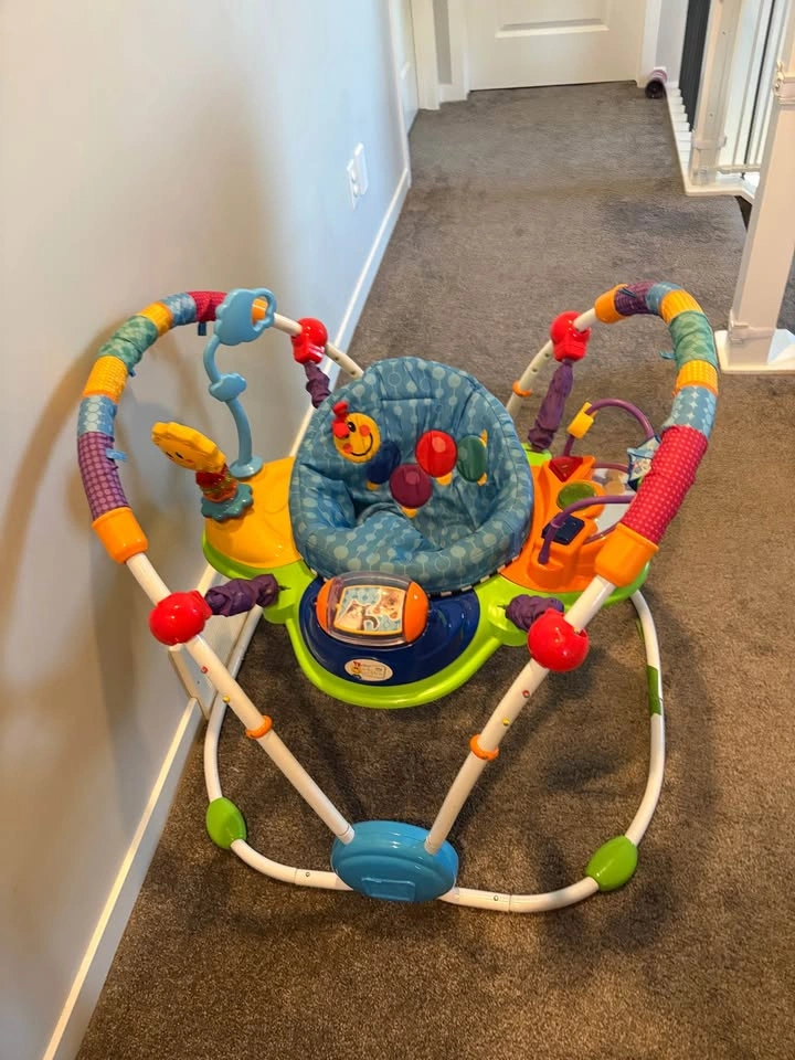Baby Einstein Neighborhood Friends Activity Jumper - photo 2
