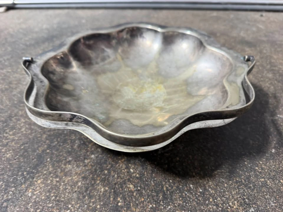 Antique Taunton Silver Co Quadruple Plate Brides Basket - photo 4