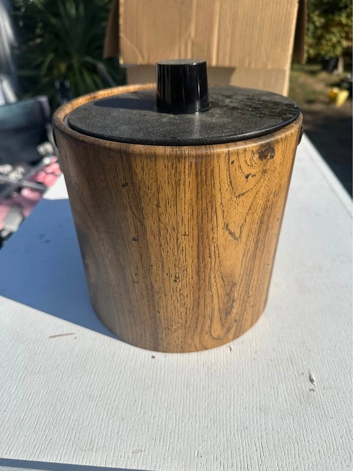 Vintage Faux Wood Grain Ice Bucket with Tongs - photo 2