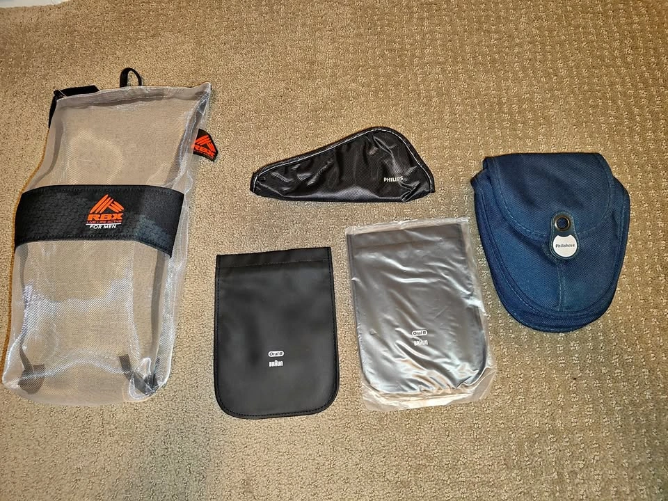 Toiletry Bag / Travel Pouch - Various Small Bags - 5 Pieces