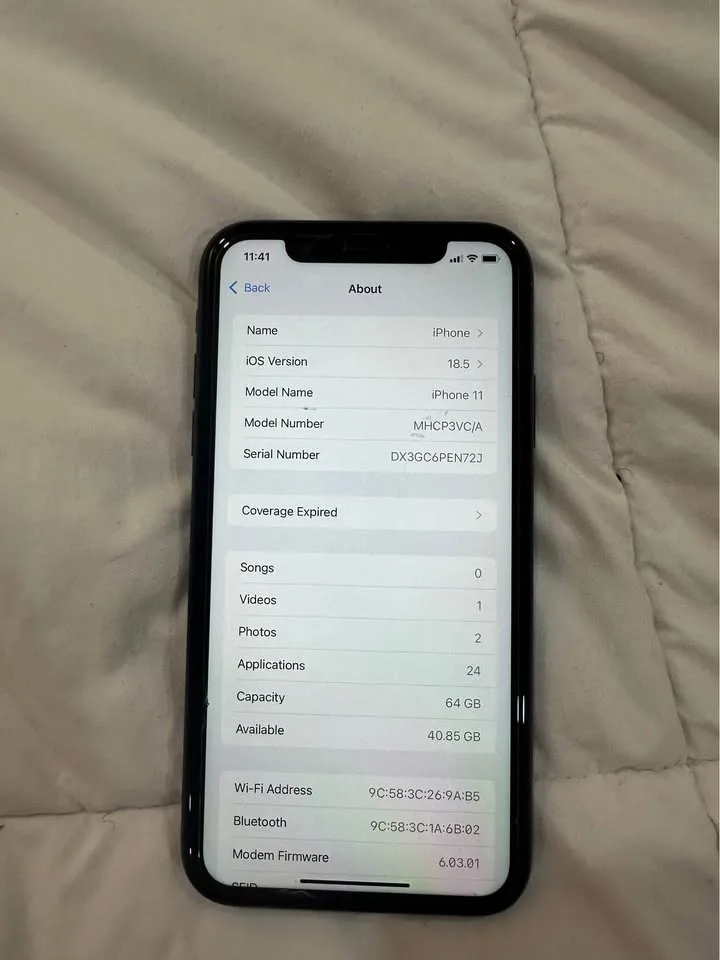 iPhone 11 – 64GB — Black— Excellent Condition image indicator(3)