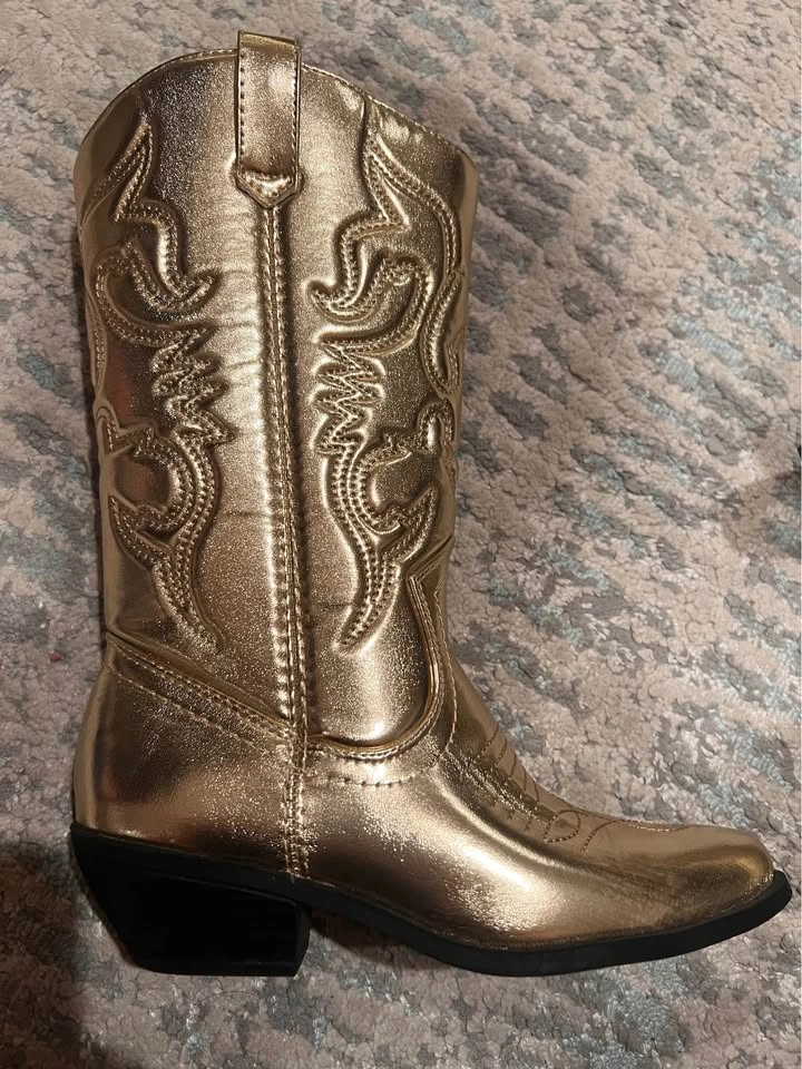 Metallic Gold Cowboy Boots – Women’s Size 6 - photo 2