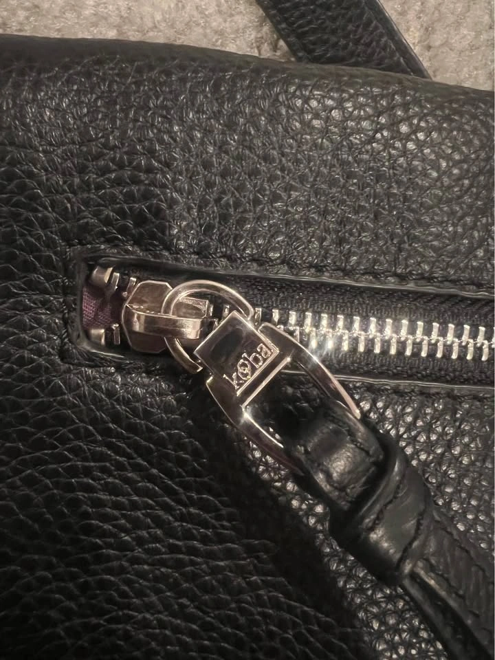 Beautiful vintage Kooba leather handbag in classic black - photo 5