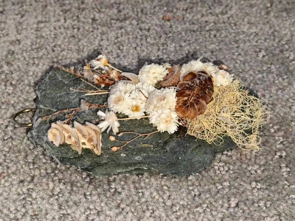 Set of 2 Handcrafted Botanical Stone Dried Flower Nature Wall De - photo 2