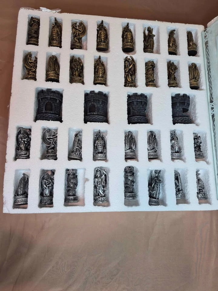 Vintage 2002 Mystical Creations Dragon Chess Set - Complete - photo 3