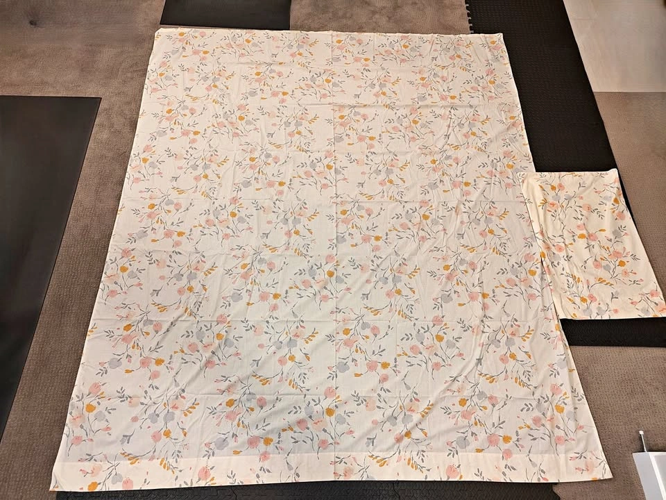 Wamsutta Floral Flat Sheet & 1 Pillowcase - Double Size Bedding
