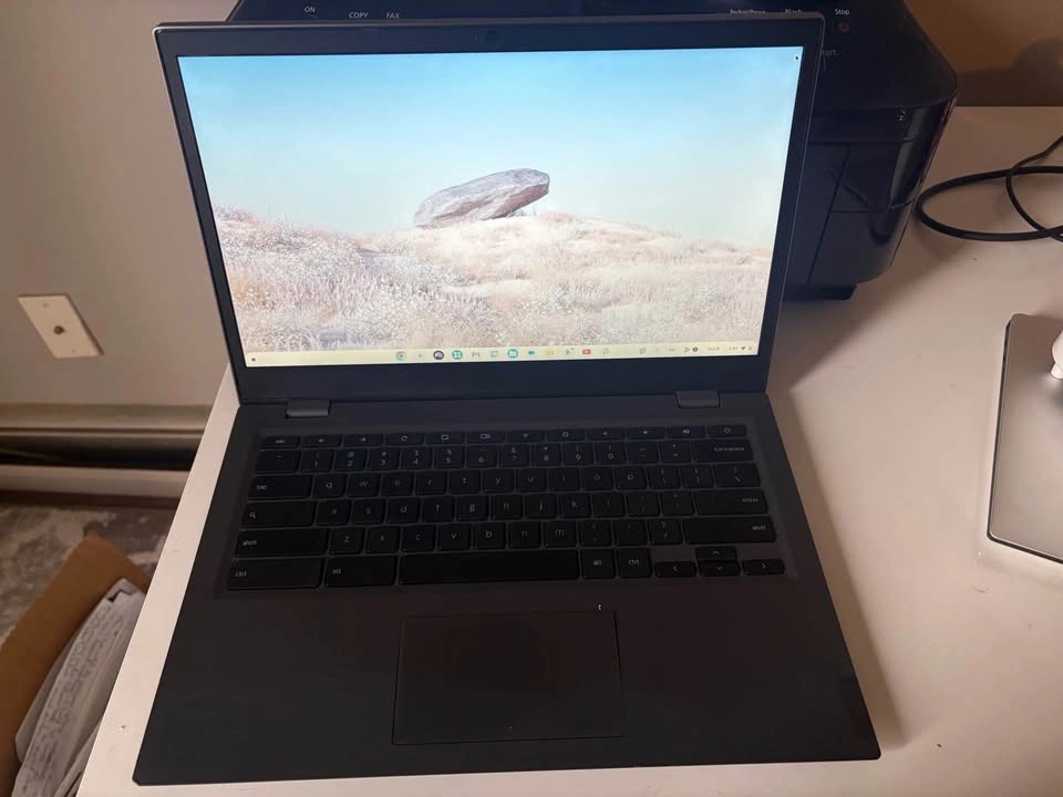 Chromebook Lenovo 14E - photo 2