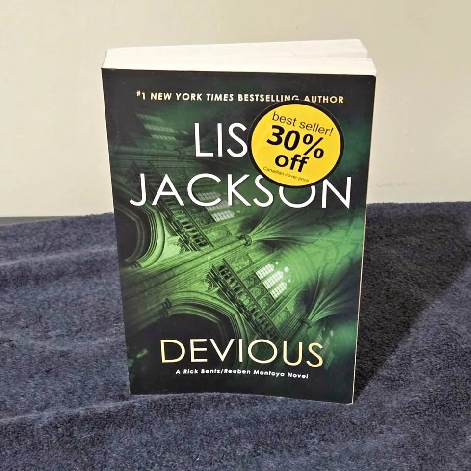 Lisa Jackson – Devious (Brand New) – Crime Thriller