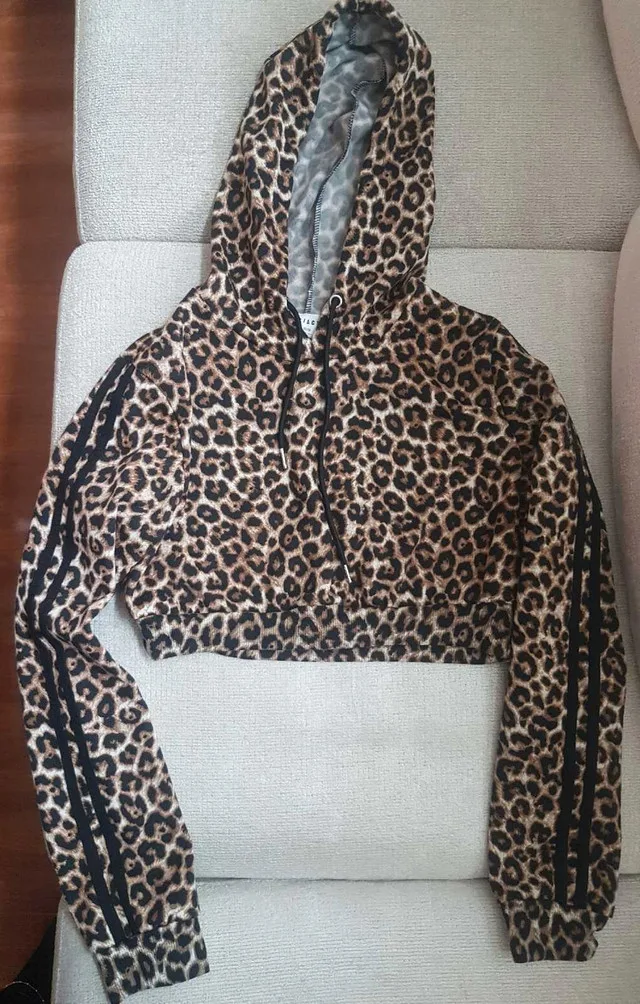Brand New Cropped Leopard Print Hoodie image indicator(2)
