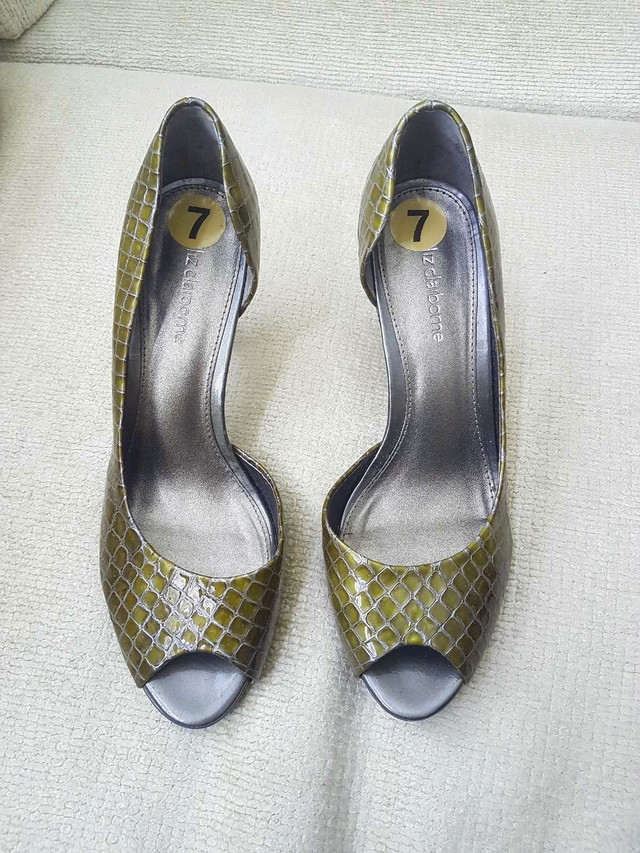 Like New! Liz Claiborne Heels - photo 3