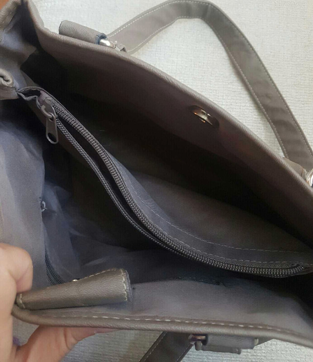 Brand New Taupe Leather Handbag - photo 3