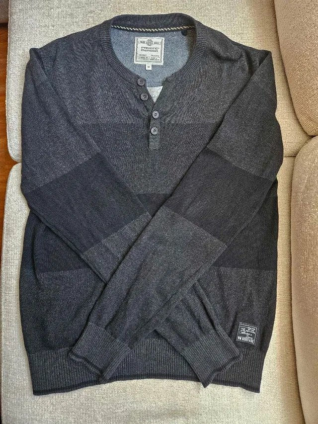 Brand New Men's Dark Grey Sweater thumbnail