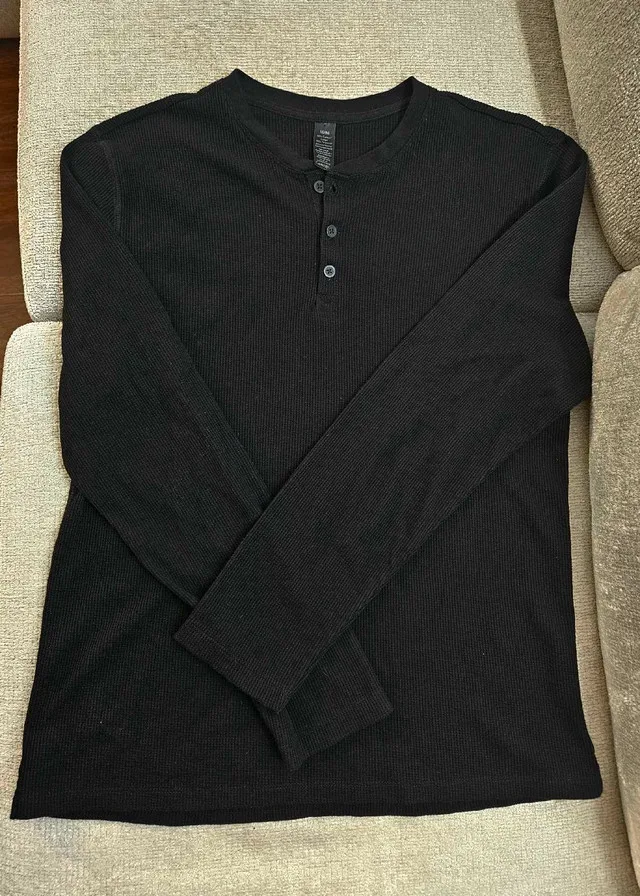 Brand New Mens Black Sweater thumbnail