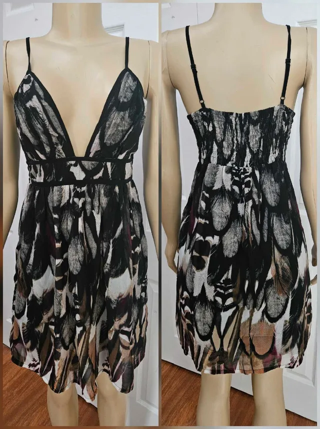 Flowy Low Cut Dress thumbnail
