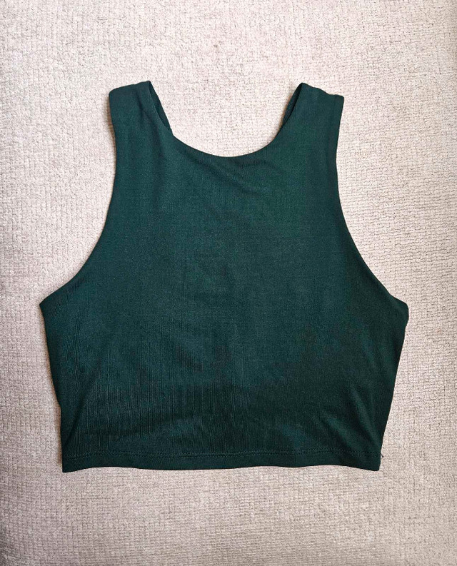 New Dark Green Cropped Sports Top