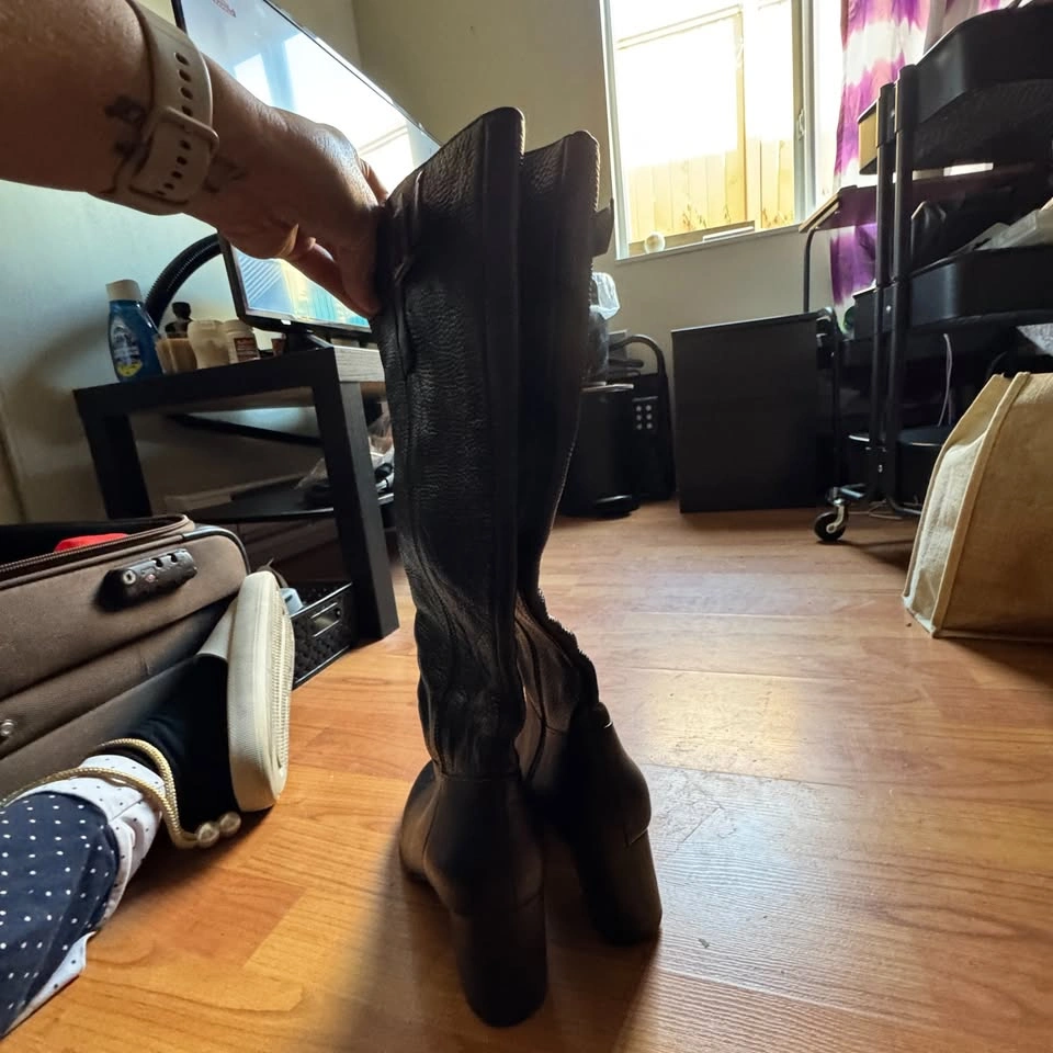Black Knee-High Boots - photo 3