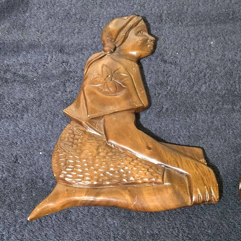 Vintage Hand-Carved Wooden Figurine Wall Art (Boy & Girl Pair) - photo 3