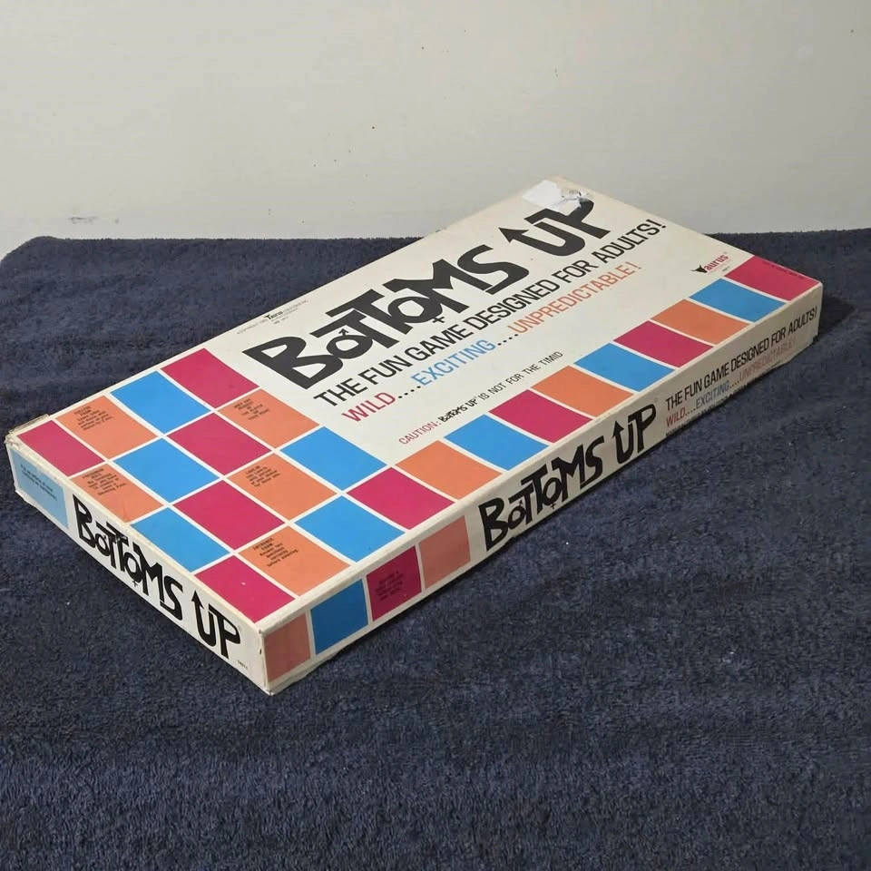 Vintage 1970s “Bottoms Up!” Adult Party Board Game - photo 2