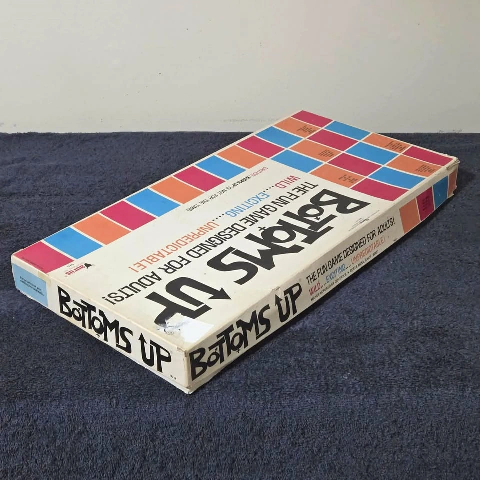 Vintage 1970s “Bottoms Up!” Adult Party Board Game - photo 3