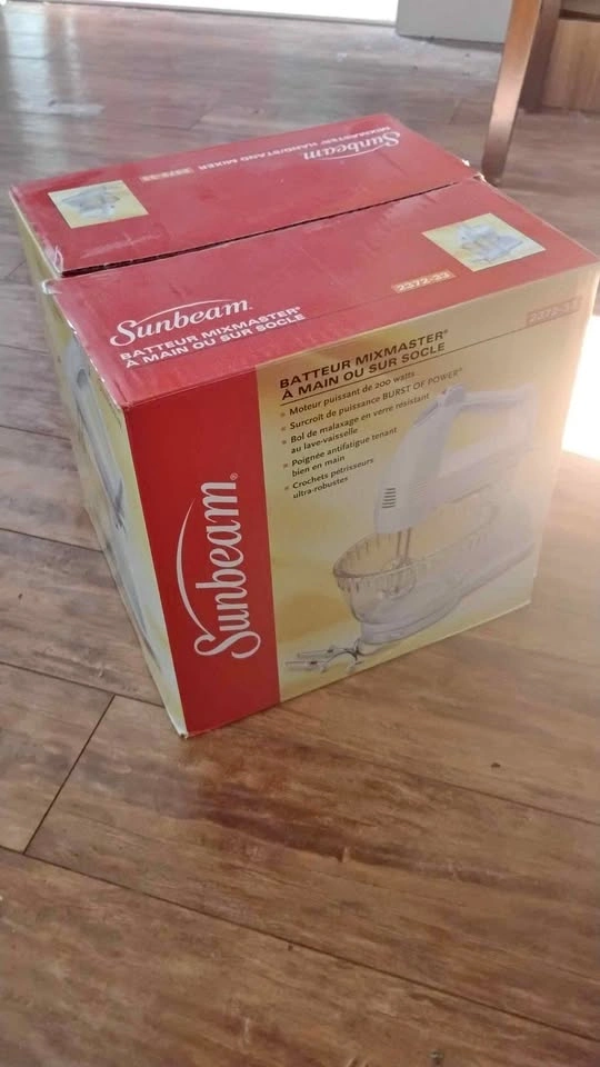 Sunbeam Mixmaster Hand/Stand Mixer 2372-33