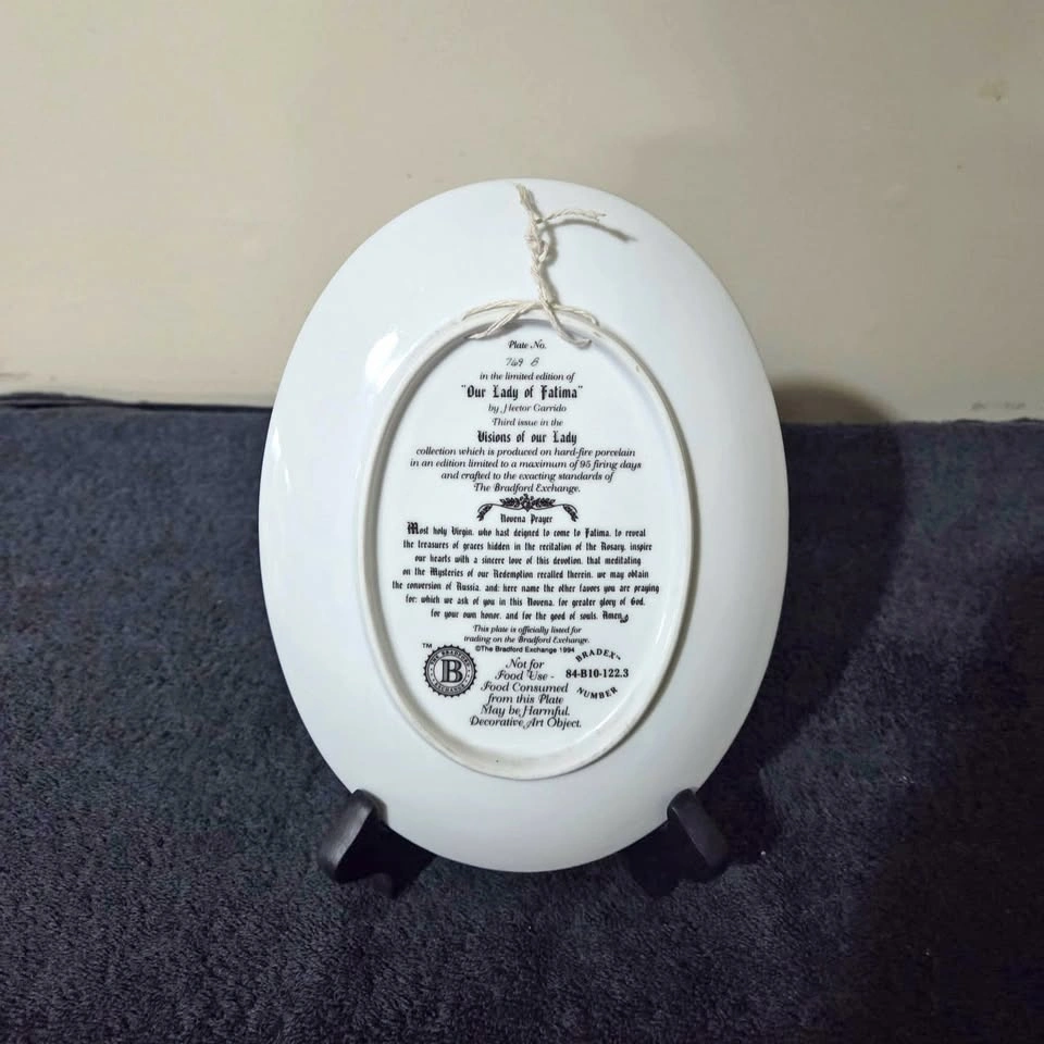 Bradford Exchange “Our Lady of Fatima” Collector Plate - photo 2