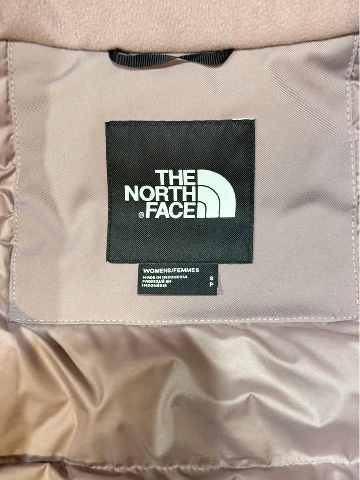 Northface Women’s Waterproof Jacket - photo 3