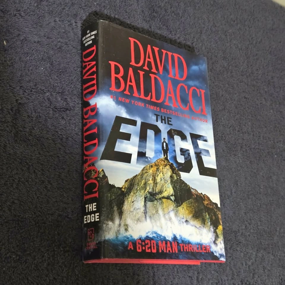 David Baldacci — The Edge (Hardcover, Very Good Shape!) - photo 3