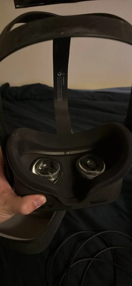 Oculus Quest 1 - photo 4