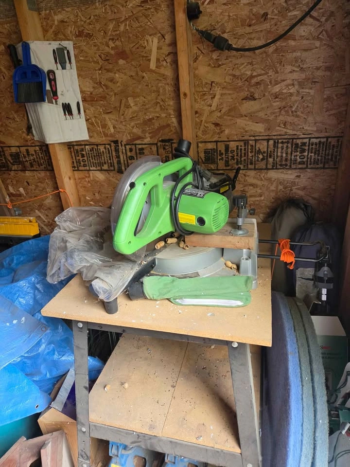 Carpenters tools - photo 4