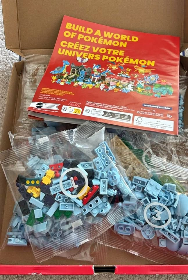 MEGA Pokémon Building blocks Set 401 Pieces