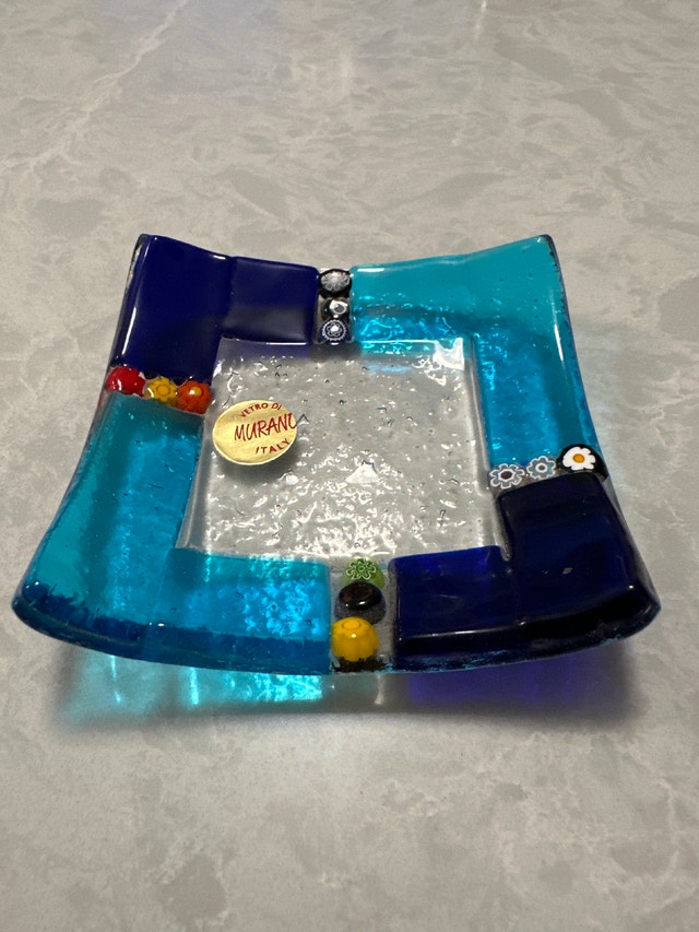 BLUE SAUCER WITH MILLEFIORI IN MURANO GLASS