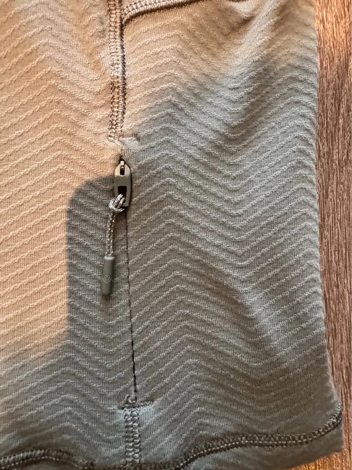 Authentic Lululemon Textured Jacquard Half Zip. Grey Sage - photo 3
